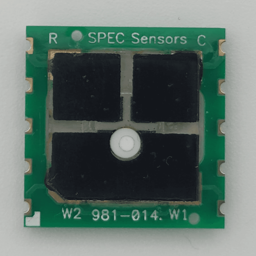 Gas sensing element on front-view castellation board
